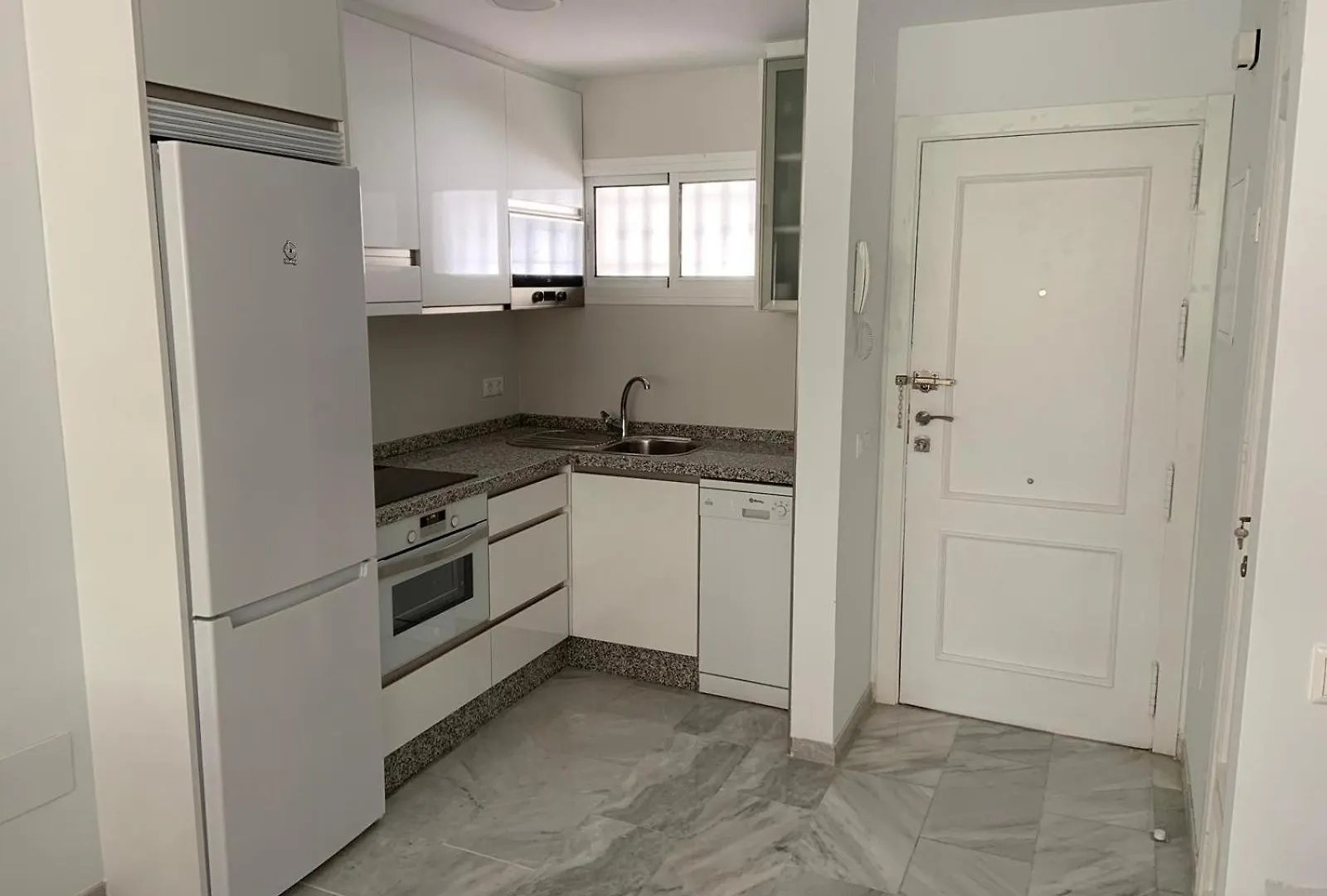 Apartamento A 100 Metros De La Playa Benalmadena Costa Apartment